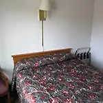 Travelers Lodge