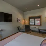 Golden Stone Inn