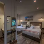 Golden Stone Inn
