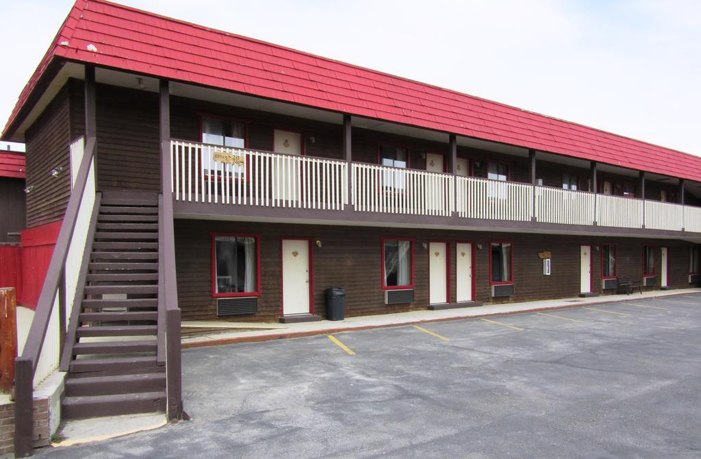 Motel Travelers 2*