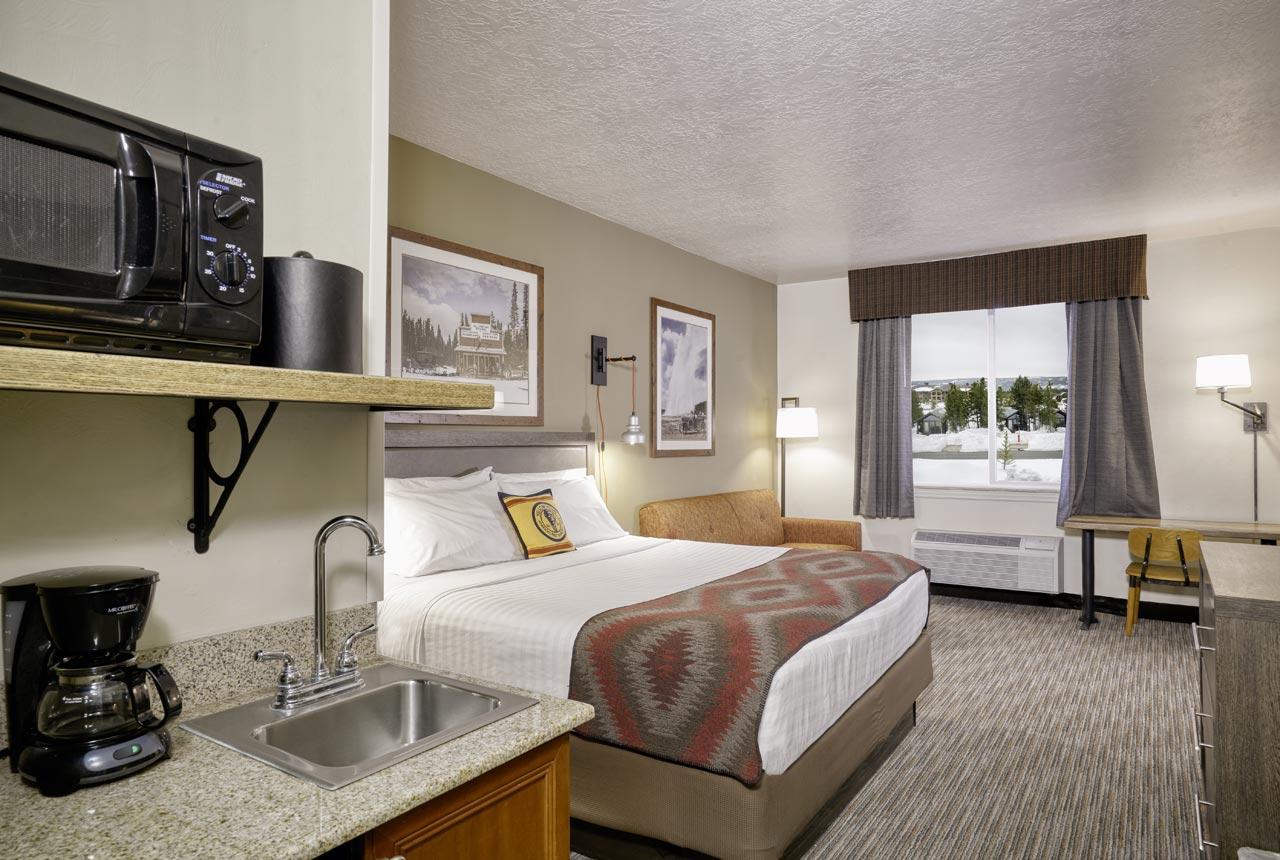 Yellowstone Park 3*