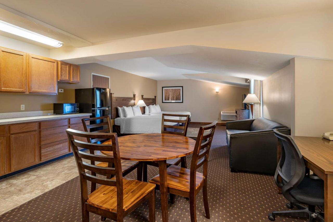 Hotel Western Desert