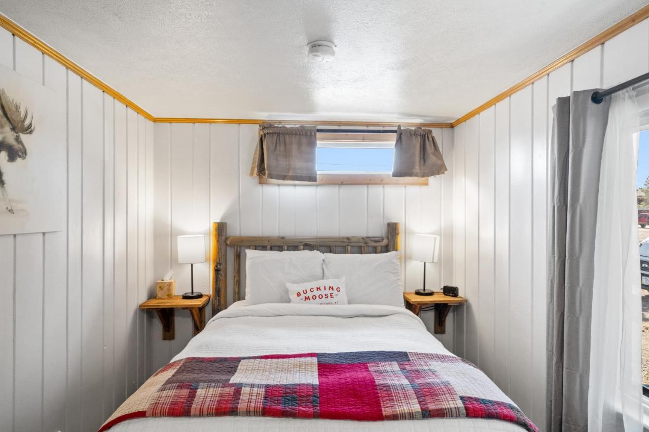 The Bucking Moose Hotel