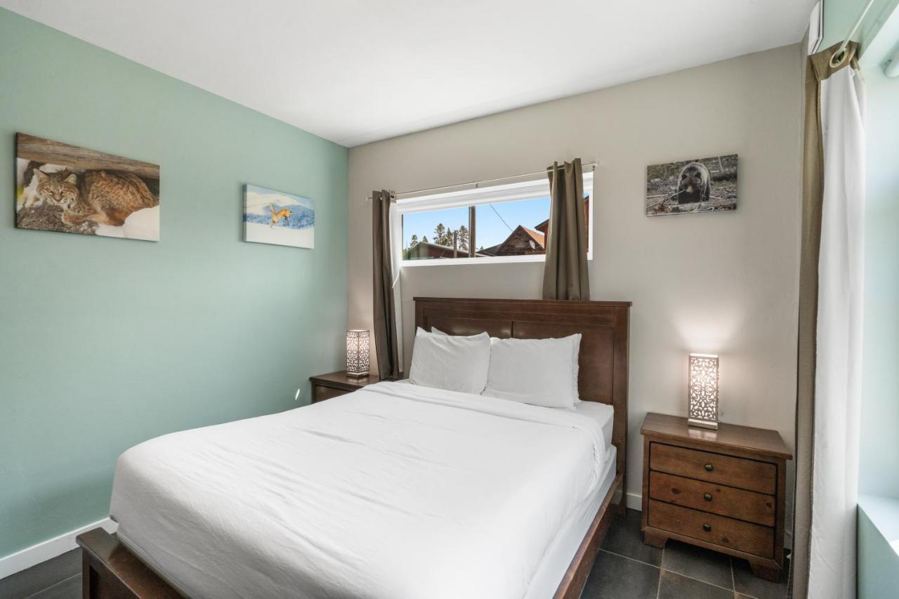 Castle In The Sky Unit X Holiday home West Yellowstone