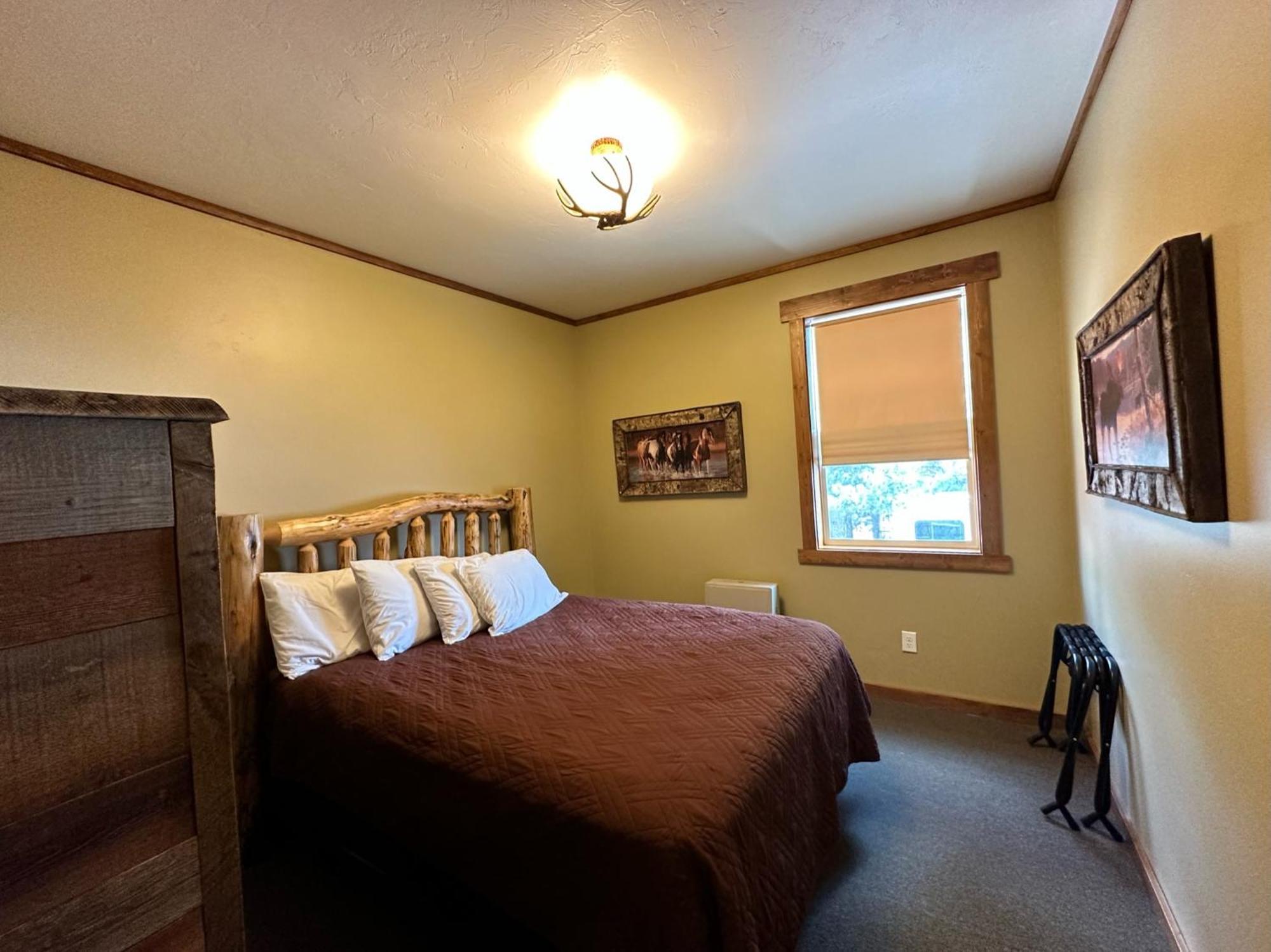 Yellowstone And Rv Lodge