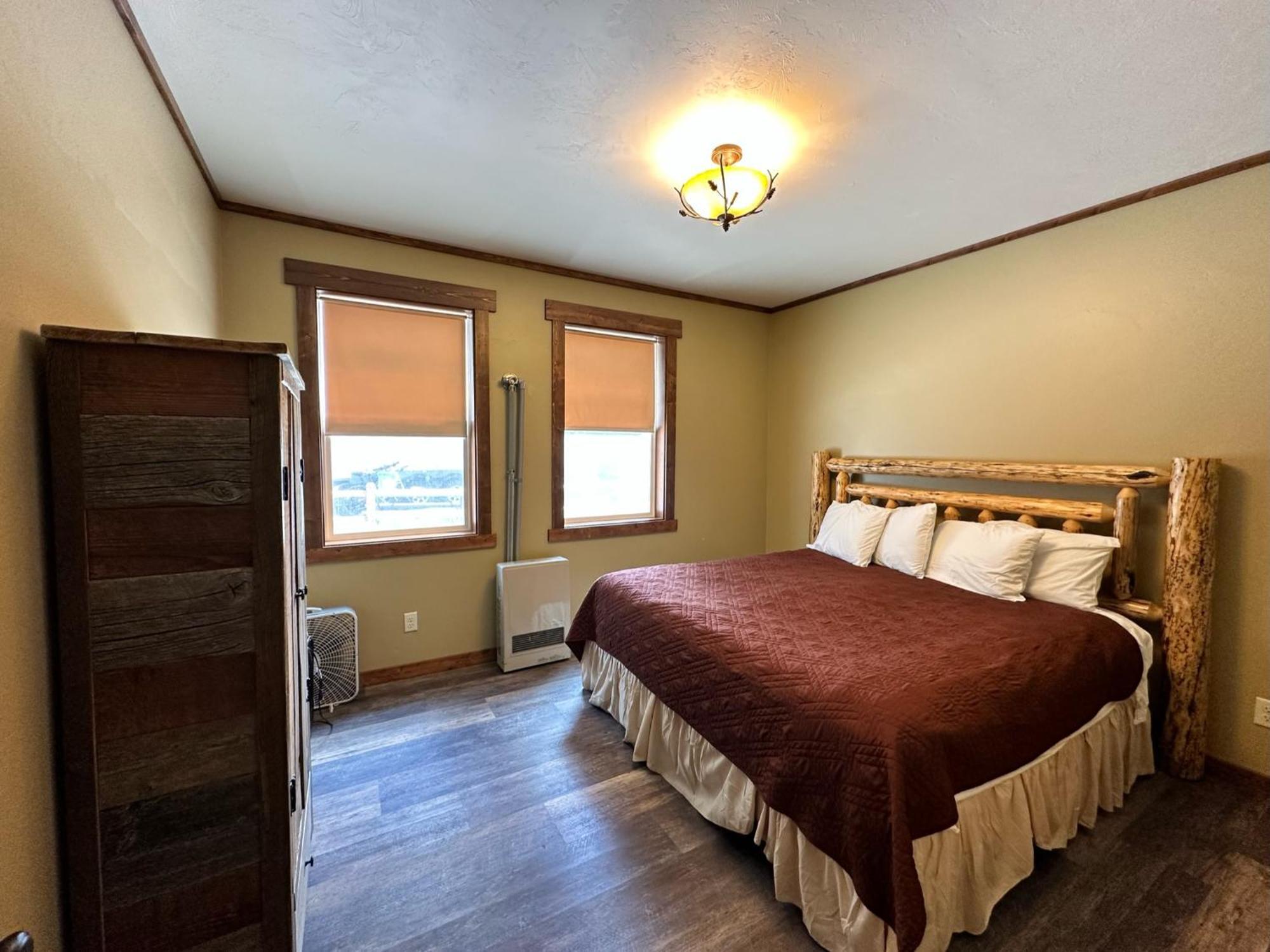 Yellowstone And Rv Lodge