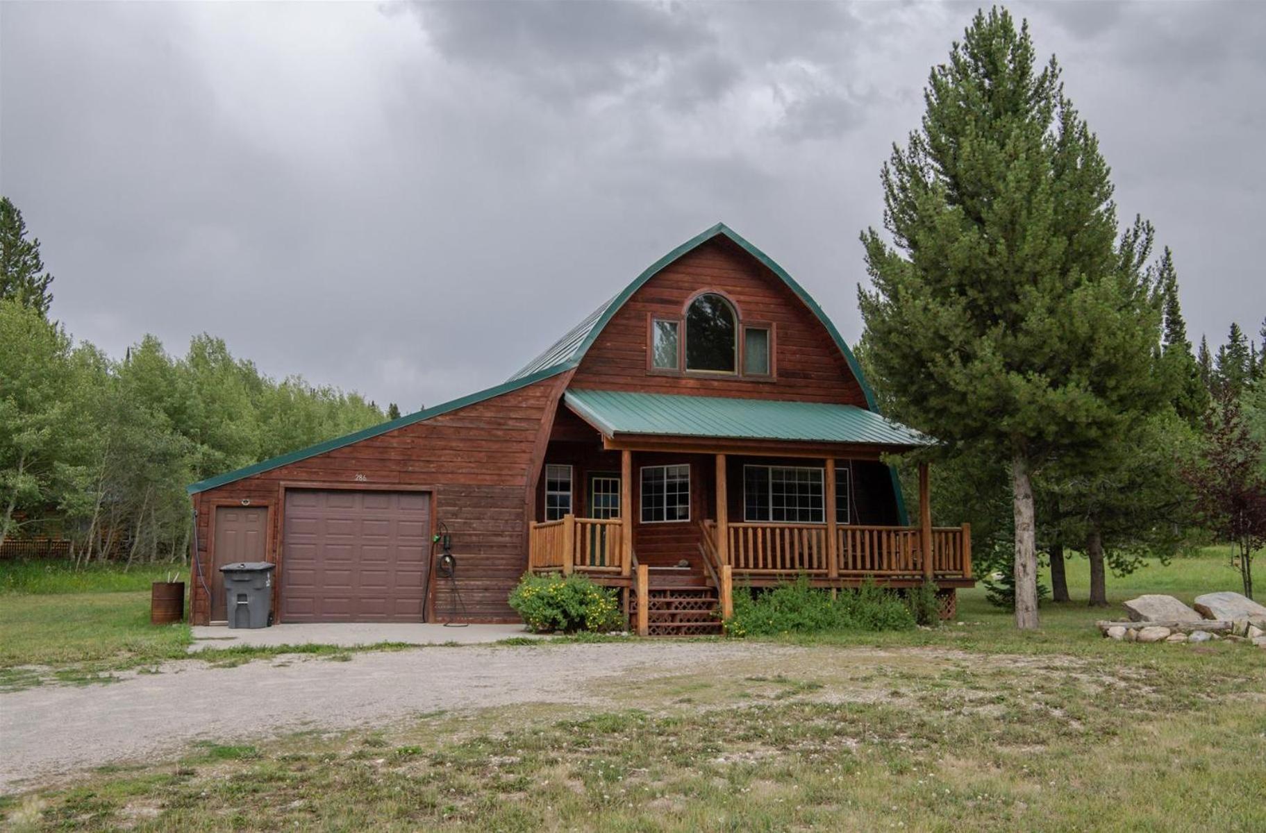 Holiday home Forest Edge Retreat West Yellowstone
