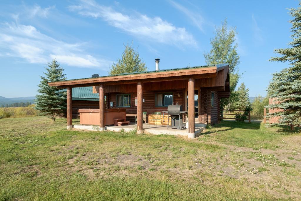 Bar N Ranch Lodge West Yellowstone