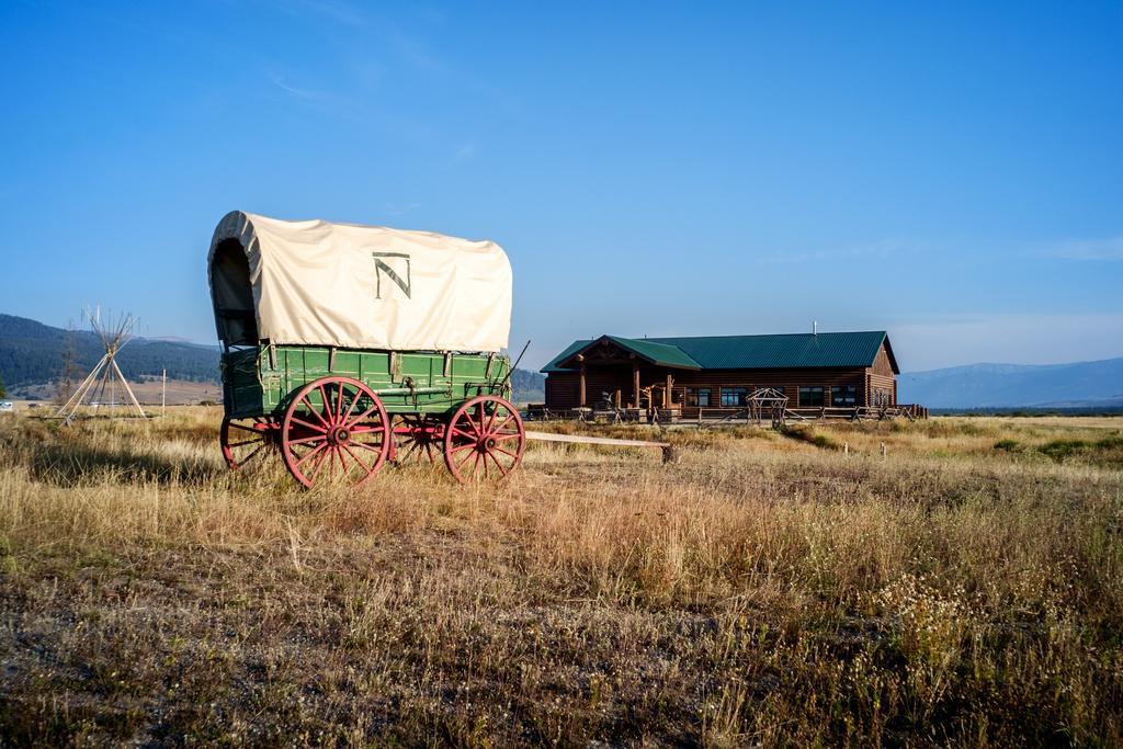 Lodge Bar N Ranch *