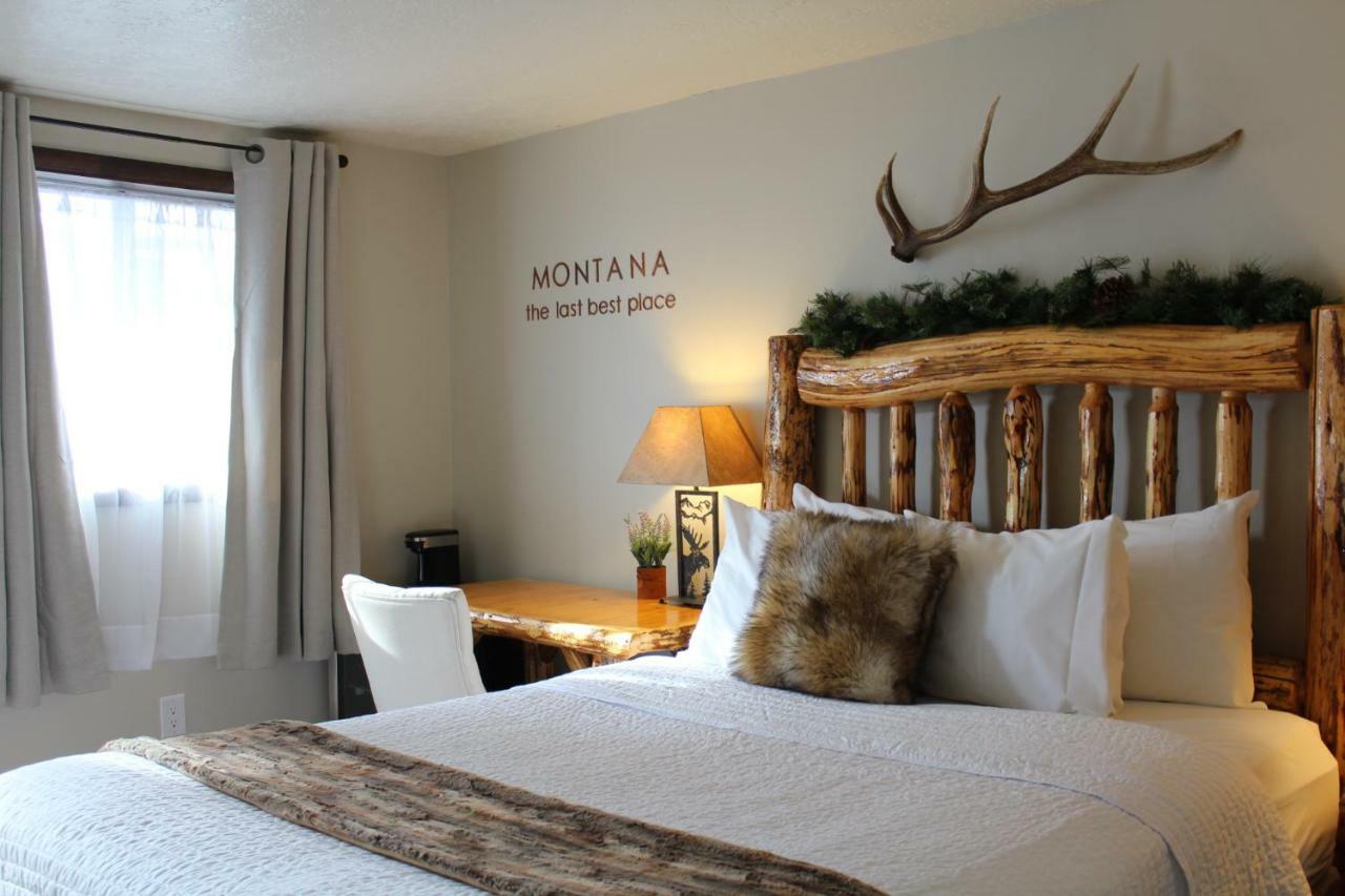 The Evergreen Motel