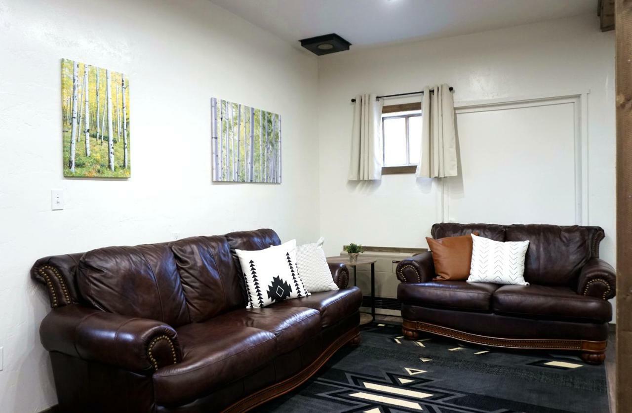 The Aspen Aparthotel 2*