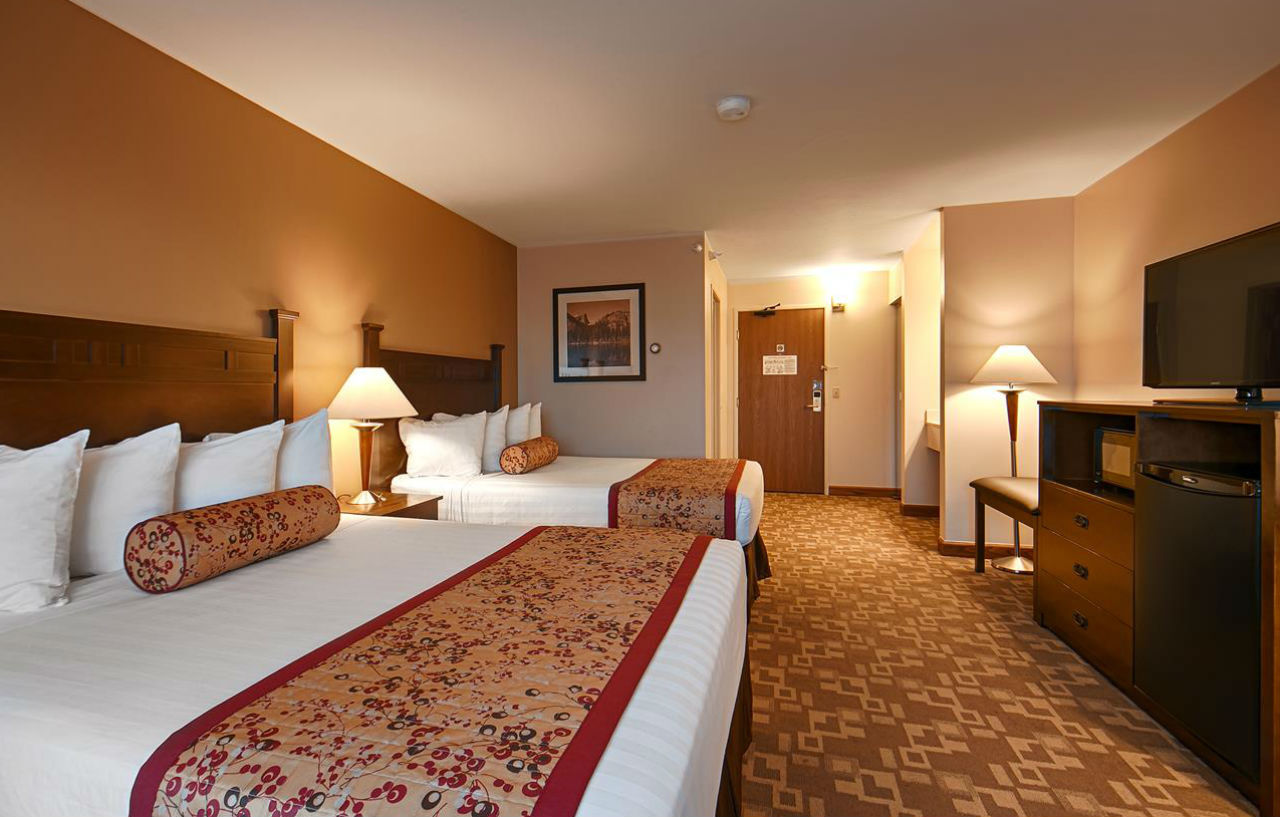 Western Desert 3* West Yellowstone